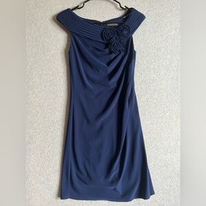 Jessica Howard dress Women’s  6 Blue Roses forma